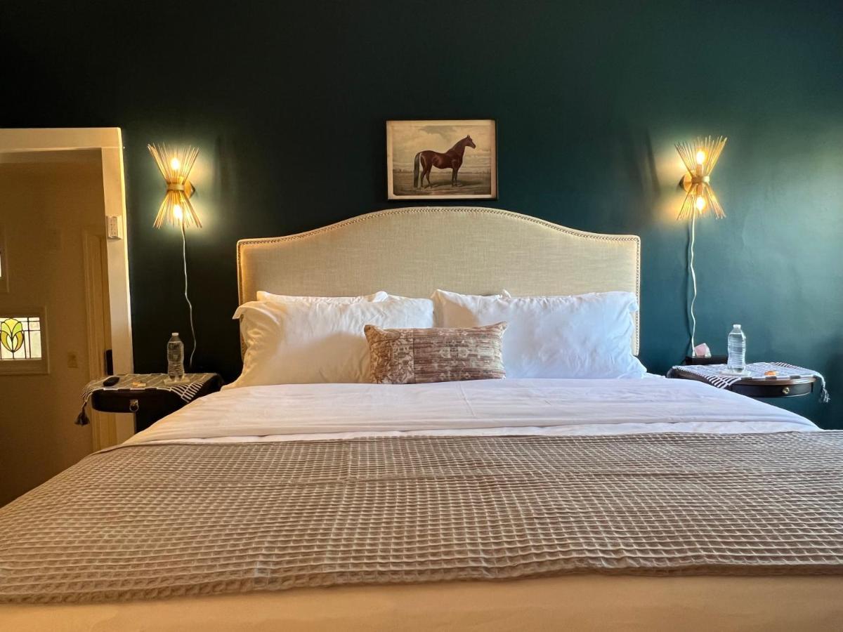 Rose Hill Inn Versailles المظهر الخارجي الصورة