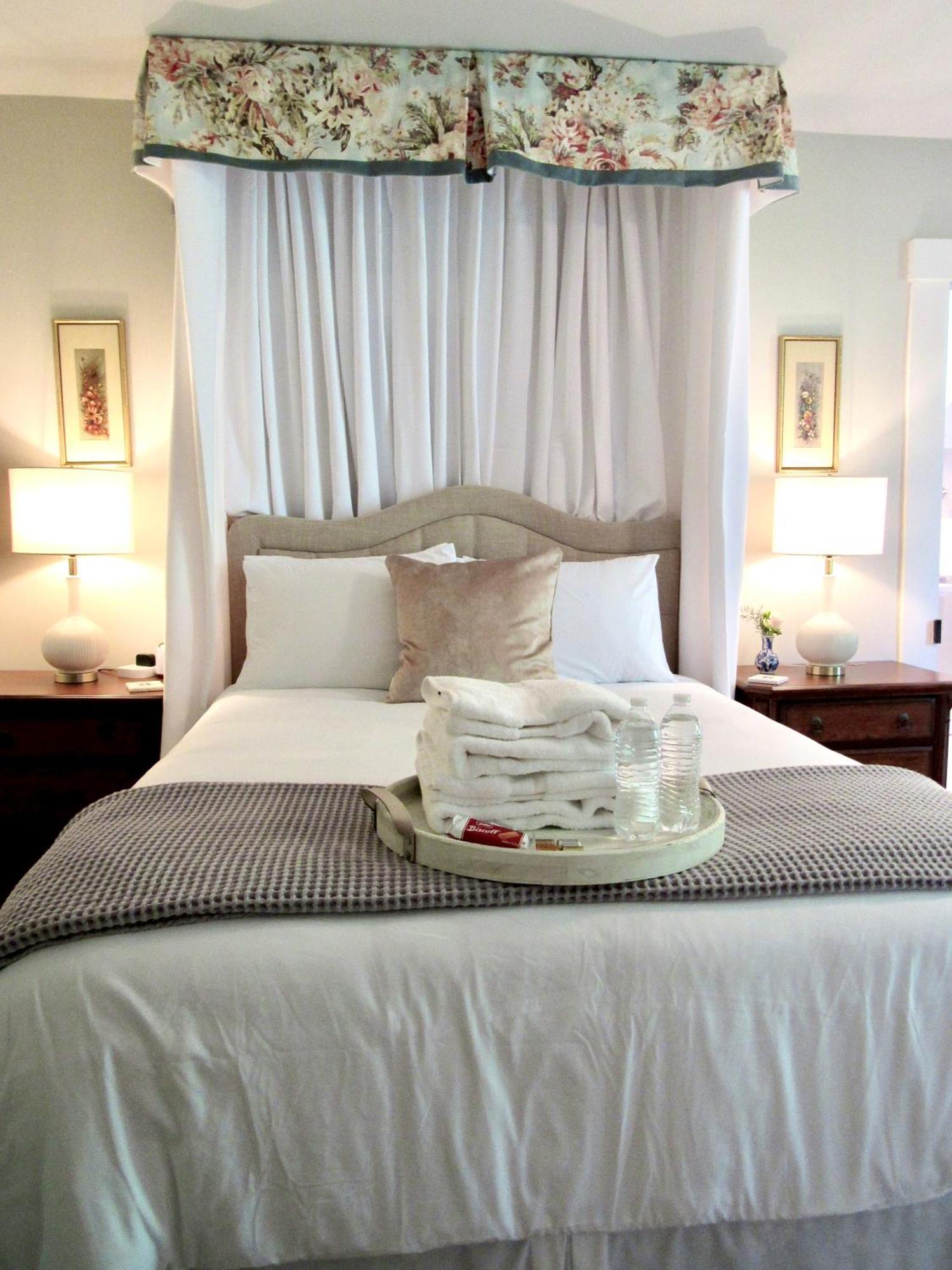 Rose Hill Inn Versailles المظهر الخارجي الصورة